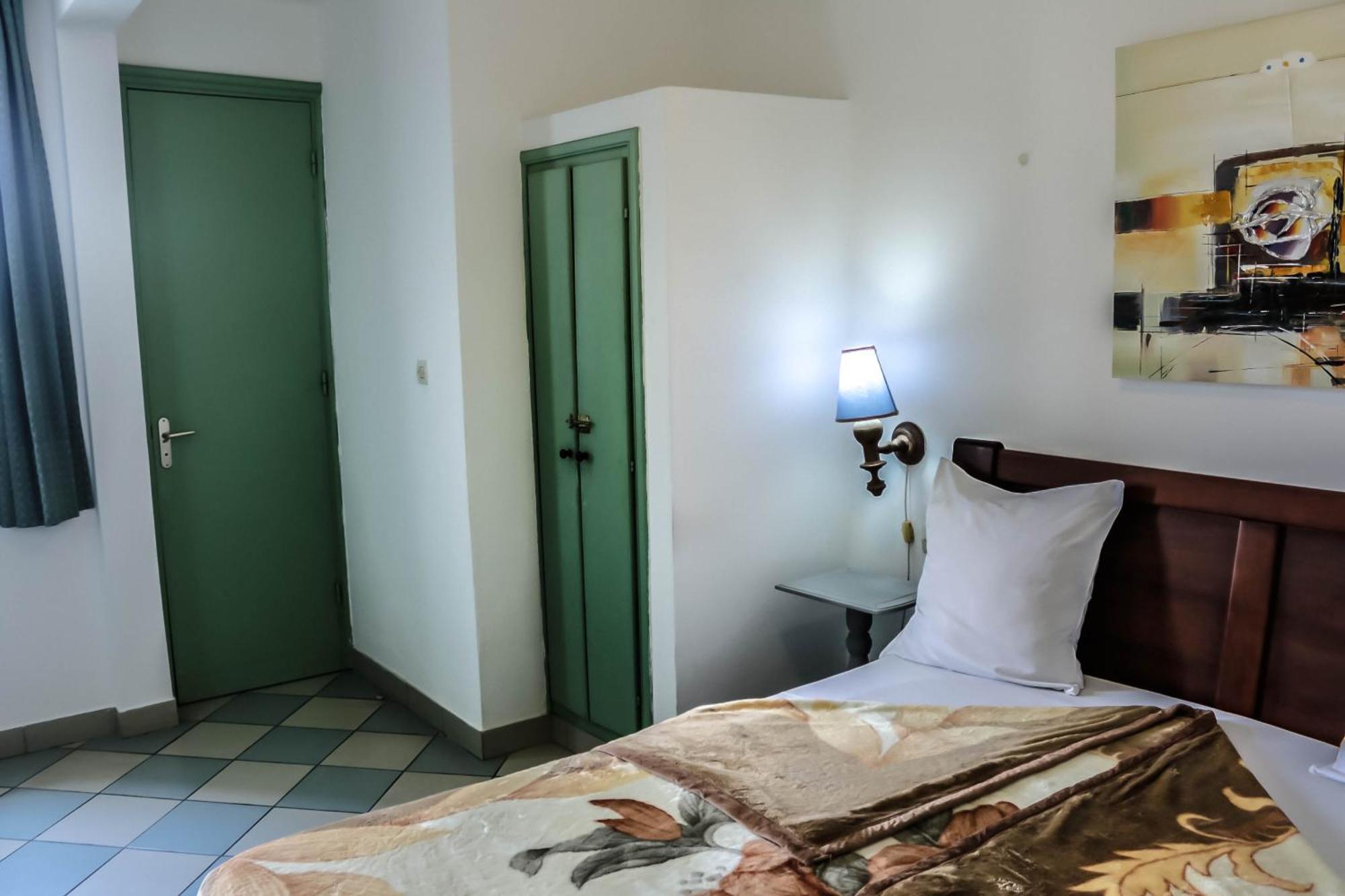 Tchero Appartement 1 Douala Eksteriør billede